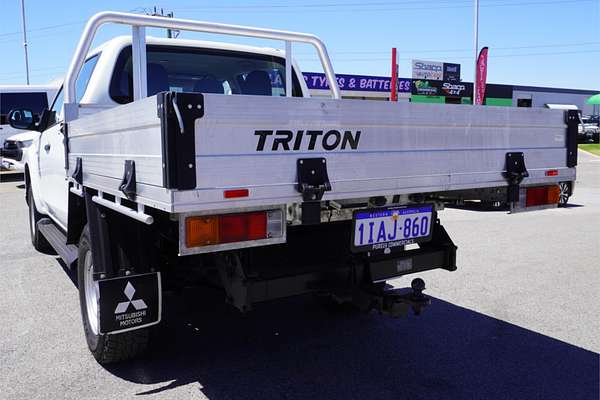 2023 Mitsubishi Triton GLX MR 4X4