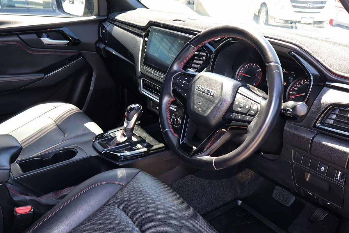 2022 Isuzu D-MAX X-TERRAIN 4X4