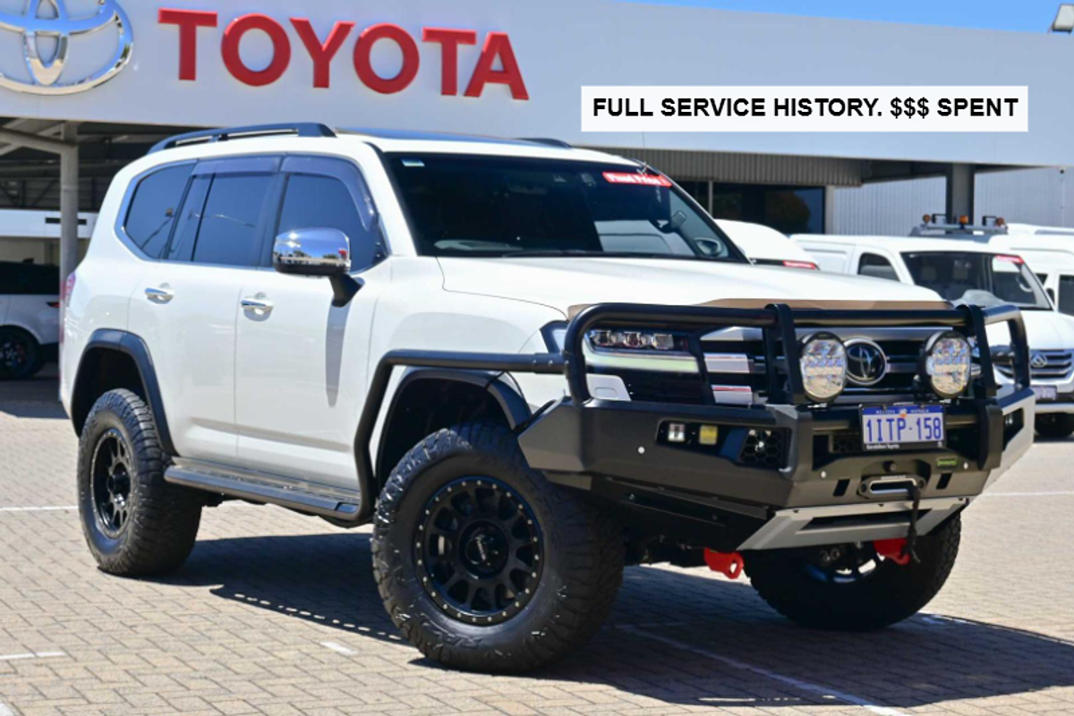 2022 Toyota Landcruiser Sahara FJA300R