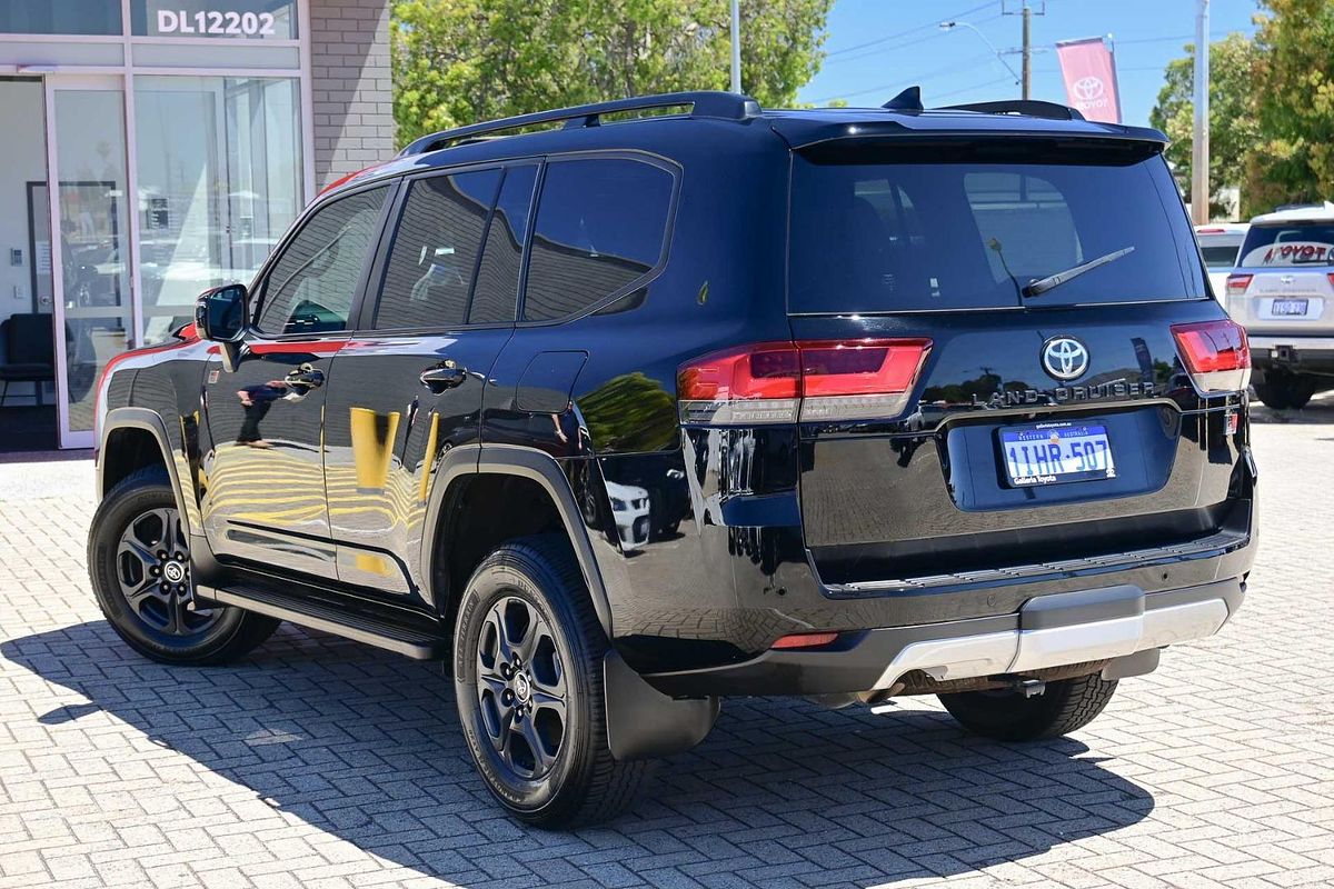 2022 Toyota Landcruiser GR Sport FJA300R