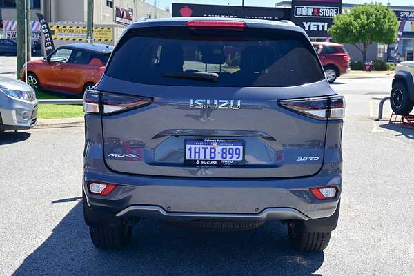 2022 Isuzu MU-X LS-T