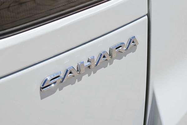 2022 Toyota Landcruiser Sahara FJA300R