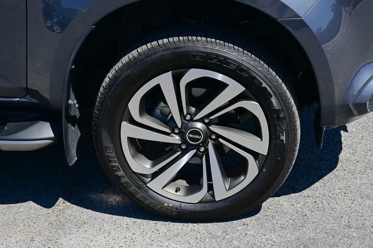 2022 Isuzu MU-X LS-T