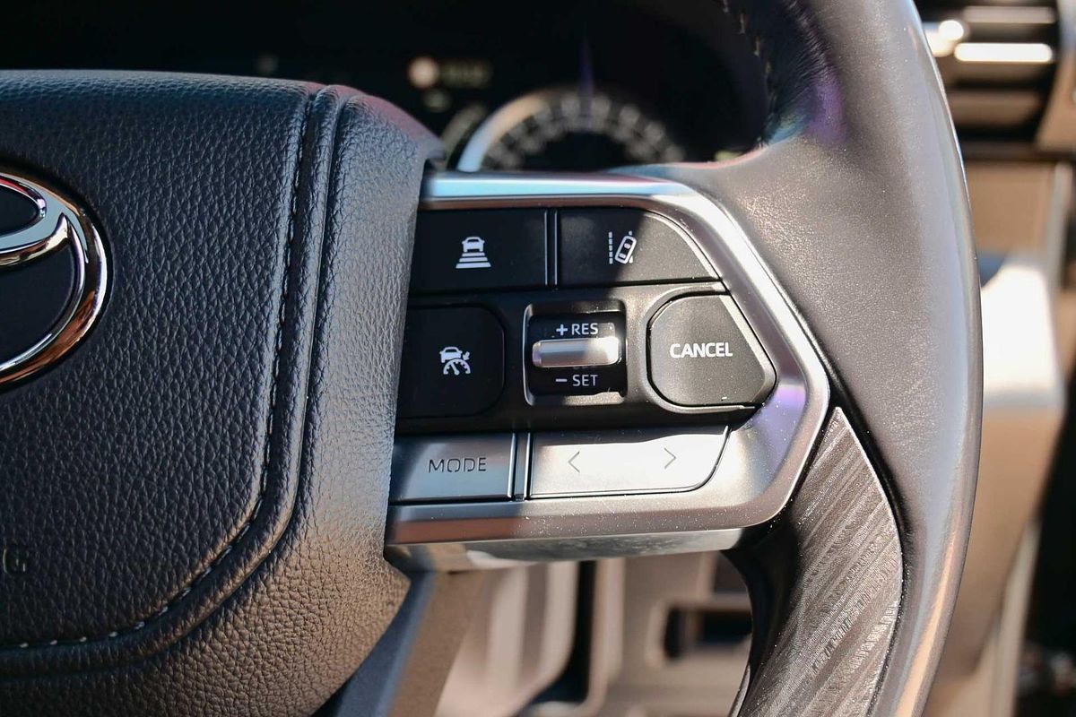 2022 Toyota Landcruiser GR Sport FJA300R