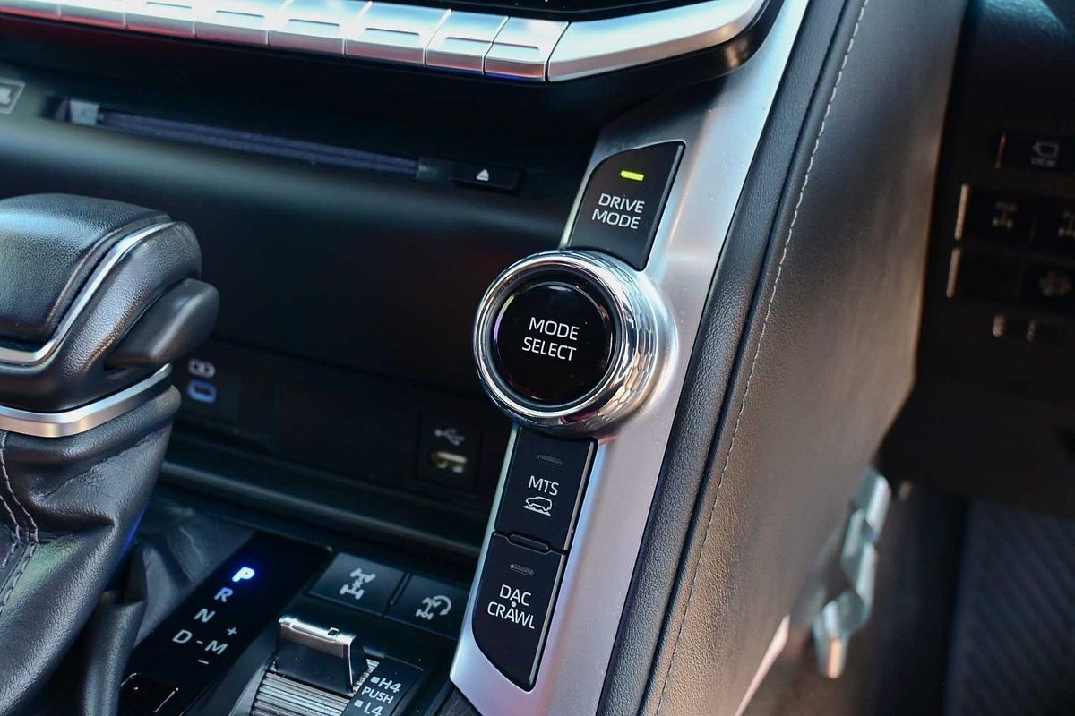 2022 Toyota Landcruiser GR Sport FJA300R