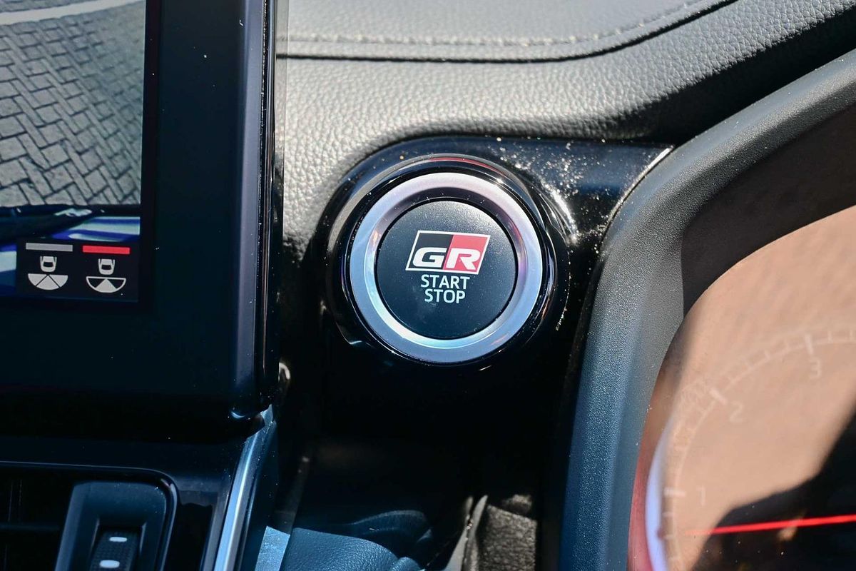 2022 Toyota Landcruiser GR Sport FJA300R