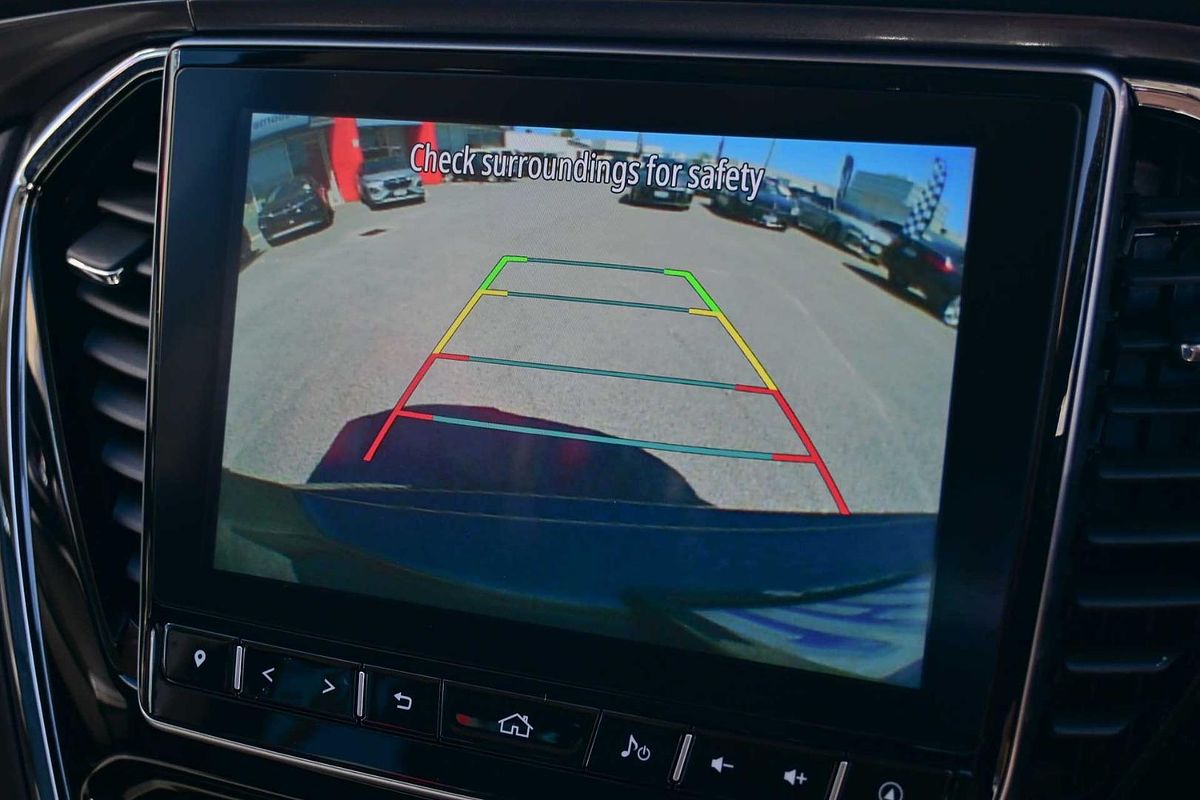 2022 Isuzu MU-X LS-T