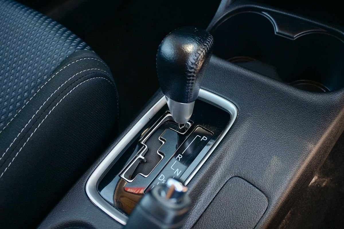 2016 Mitsubishi Outlander LS ZK