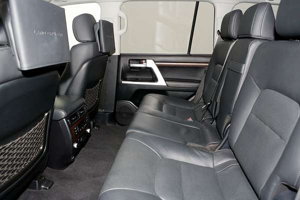 2021 Toyota Landcruiser Sahara VDJ200R