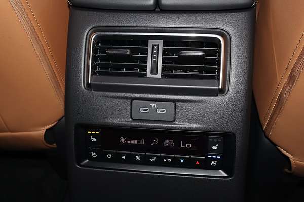 2025 Mazda CX-80 D50e Azami KL