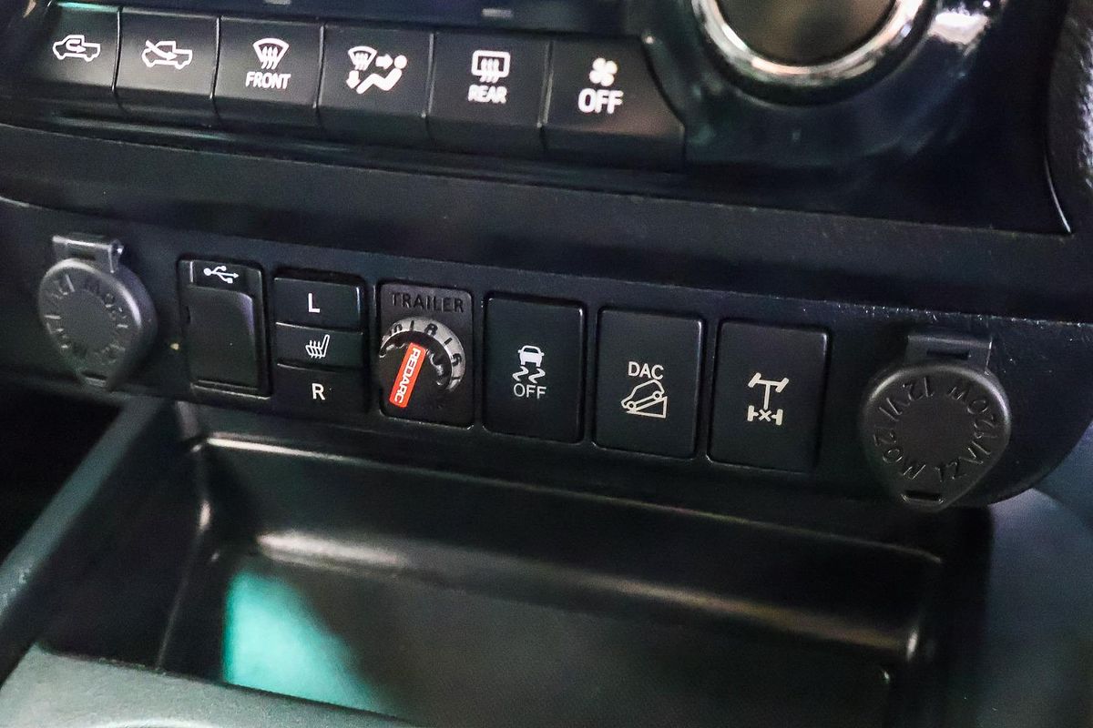 2020 Toyota Hilux Rugged X GUN126R 4X4