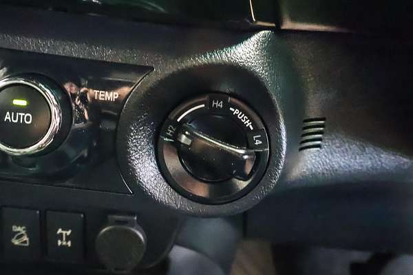 2020 Toyota Hilux Rugged X GUN126R 4X4