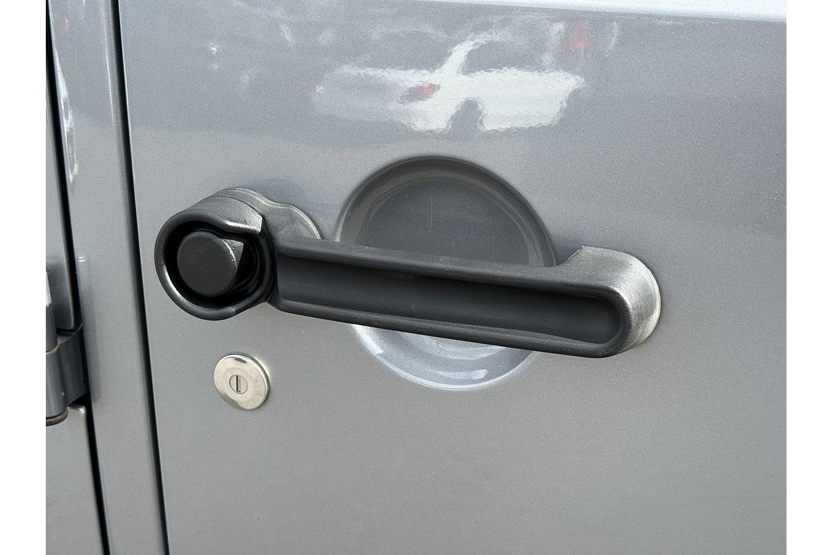 2014 Jeep Wrangler Unlimited Sport JK