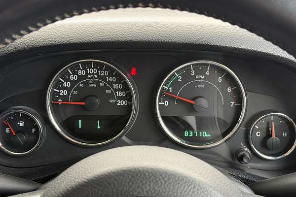 2014 Jeep Wrangler Unlimited Sport JK