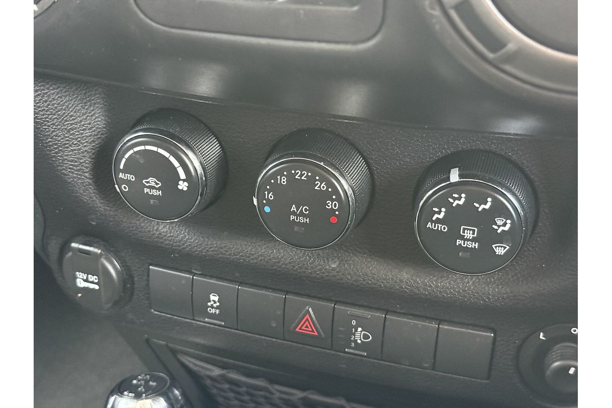 2014 Jeep Wrangler Unlimited Sport JK