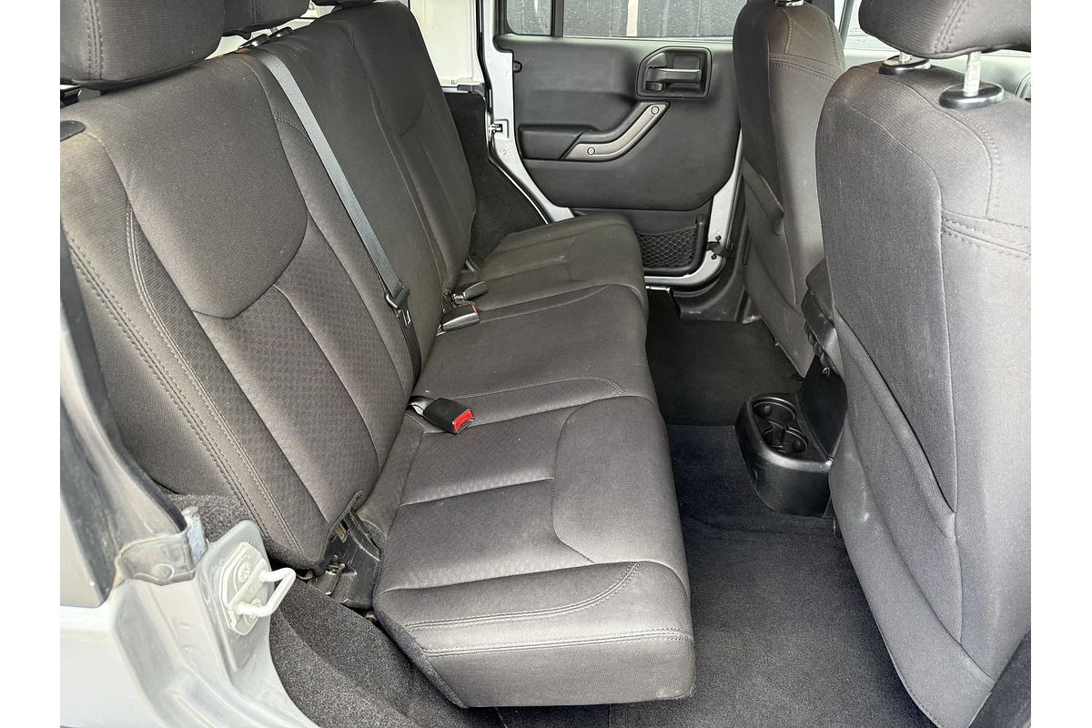 2014 Jeep Wrangler Unlimited Sport JK