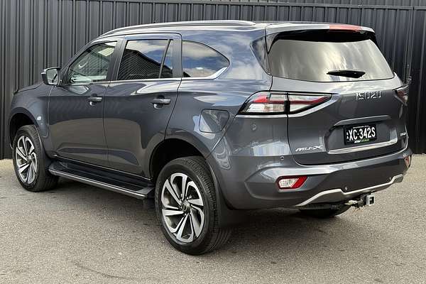 2022 Isuzu MU-X LS-T