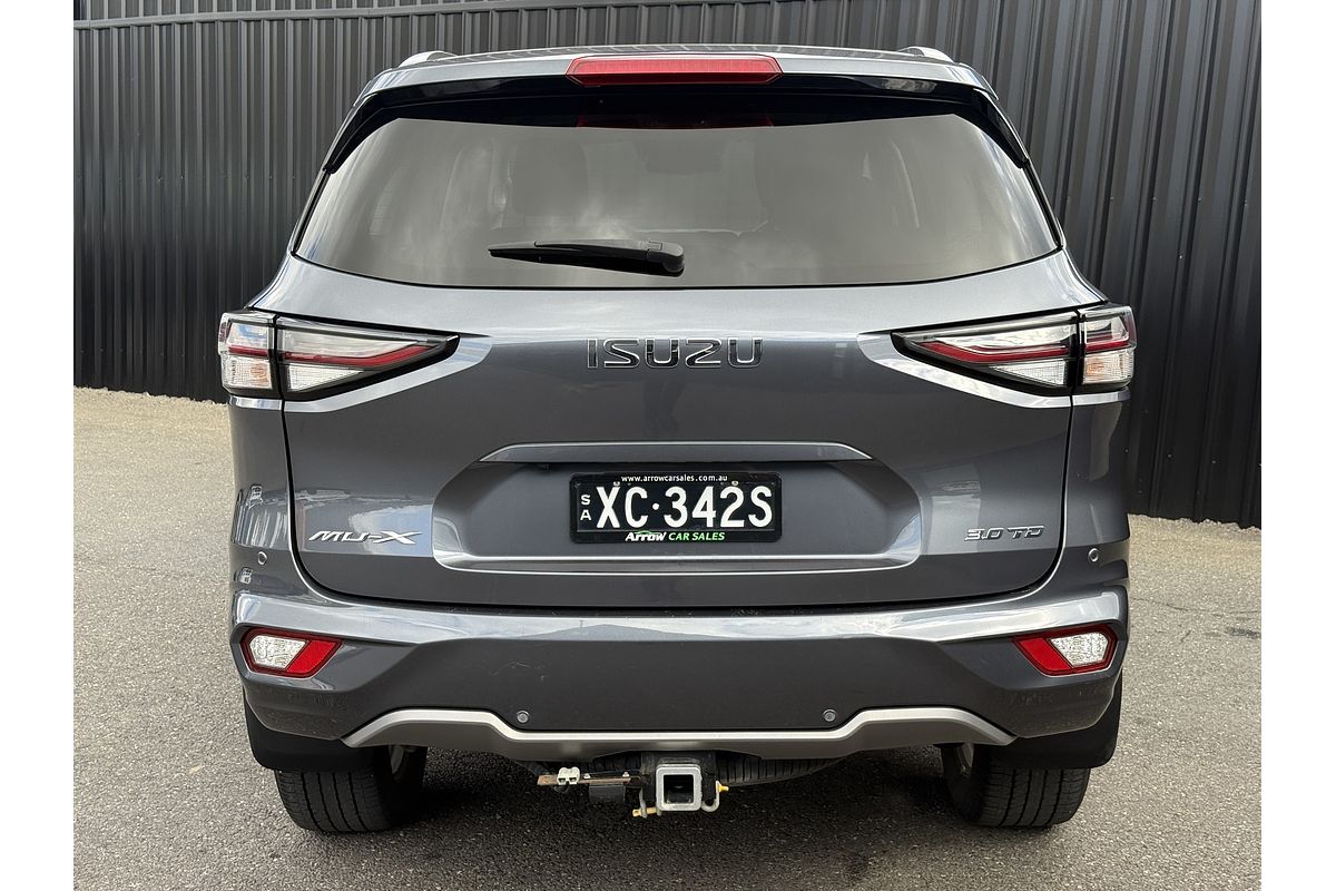 2022 Isuzu MU-X LS-T
