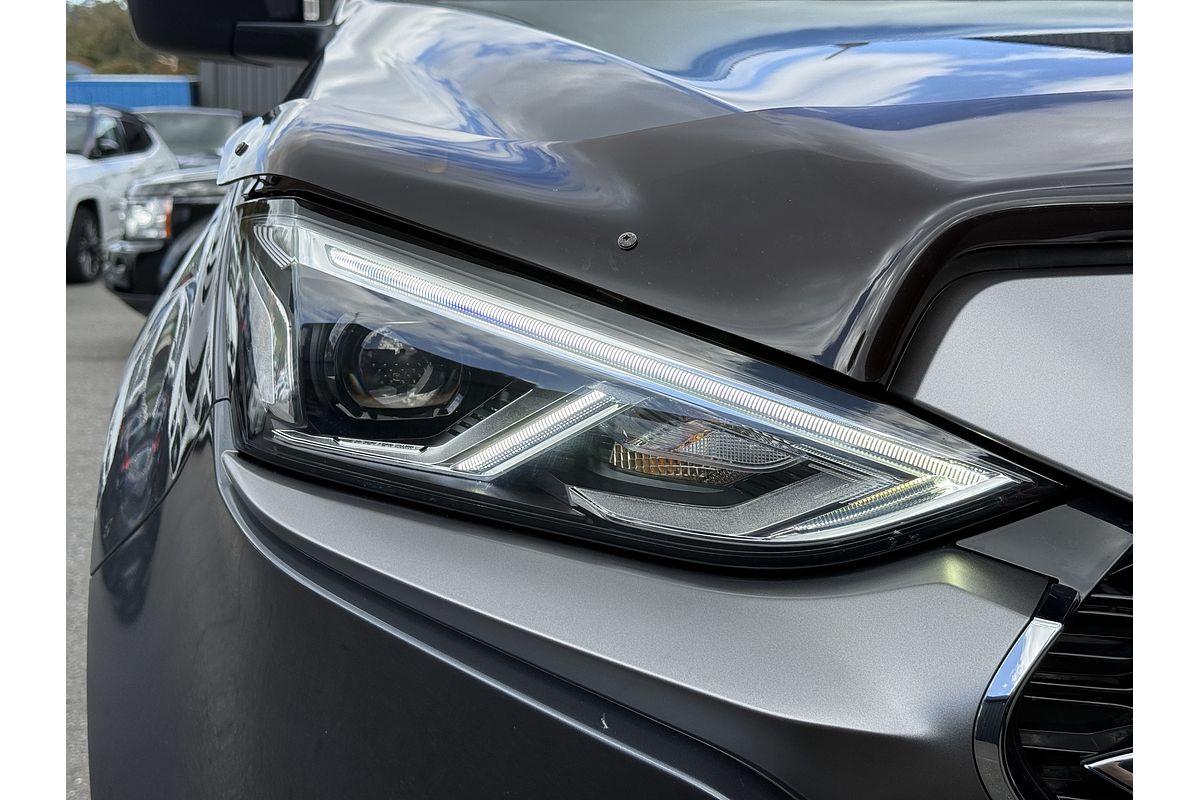 2022 Isuzu MU-X LS-T