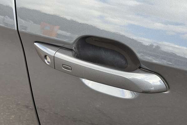 2022 Isuzu MU-X LS-T