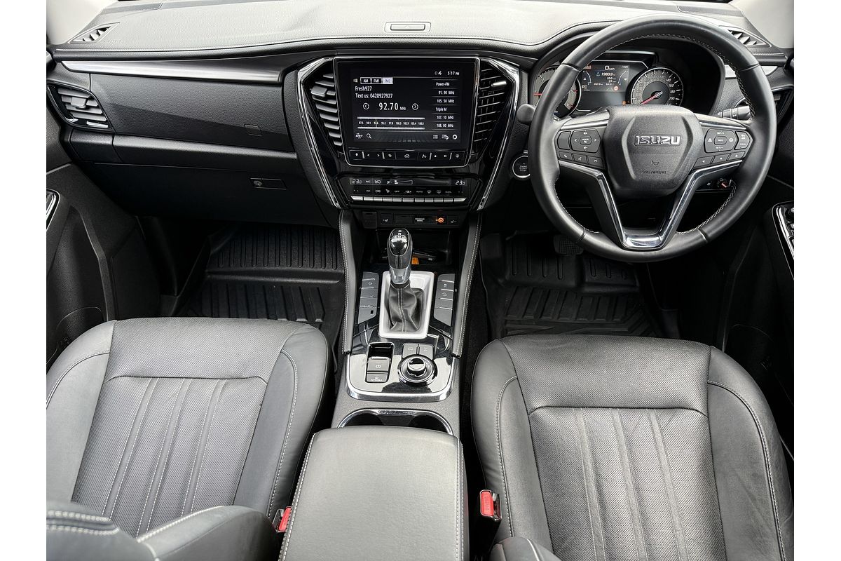 2022 Isuzu MU-X LS-T