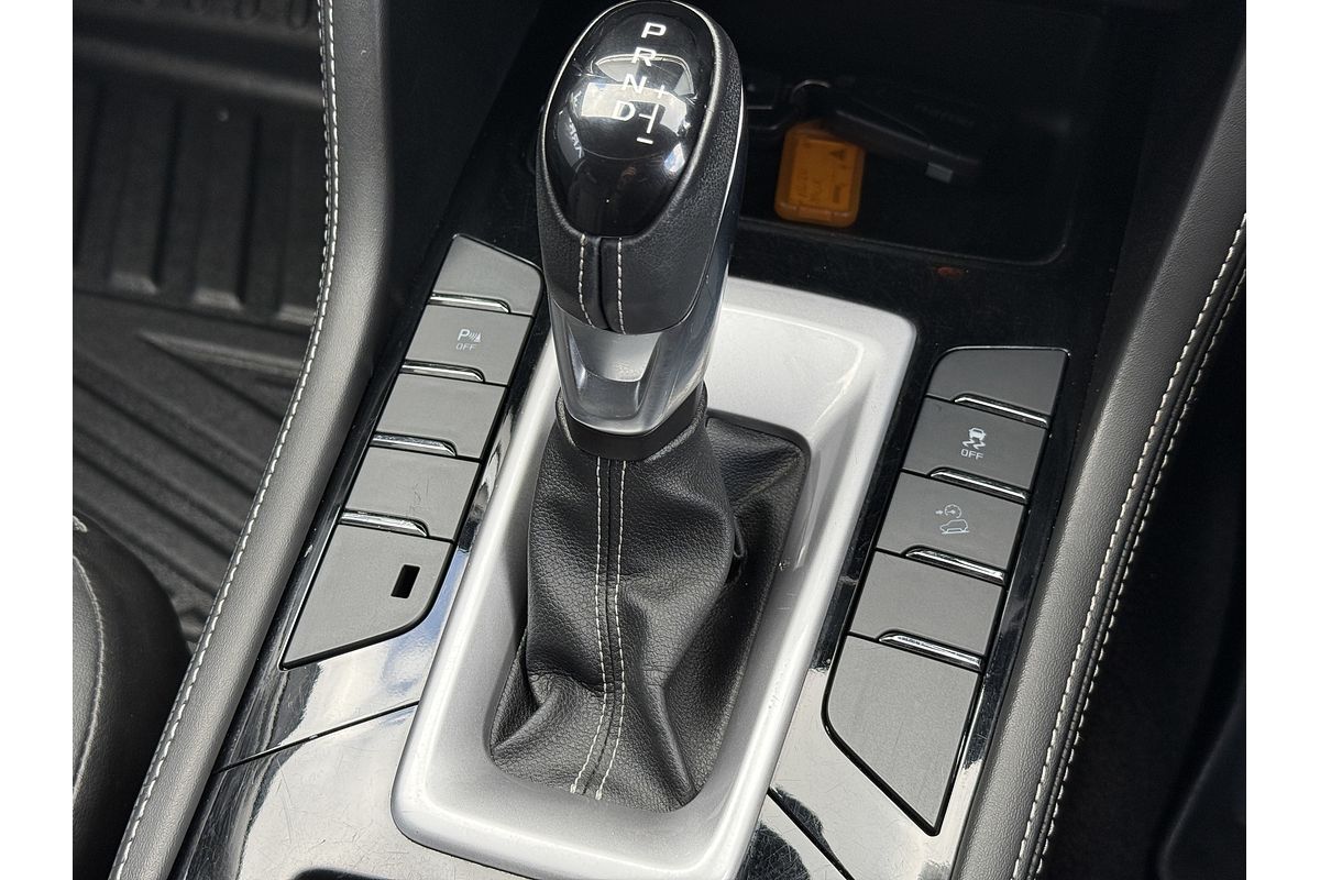 2022 Isuzu MU-X LS-T