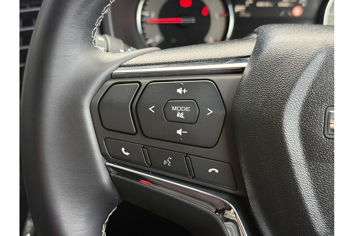 2022 Isuzu MU-X LS-T