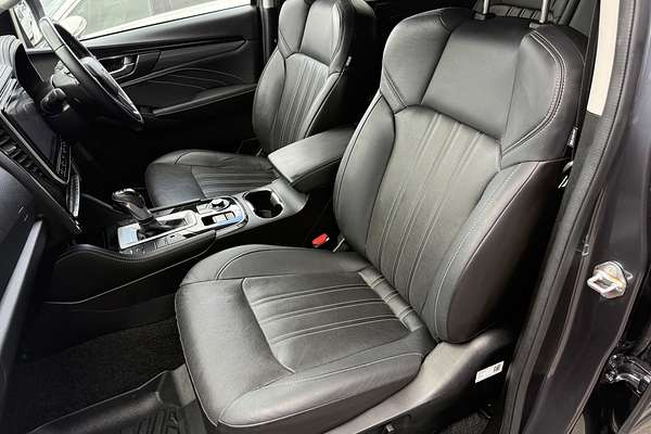 2022 Isuzu MU-X LS-T