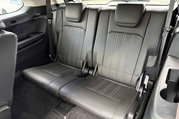 2022 Isuzu MU-X LS-T