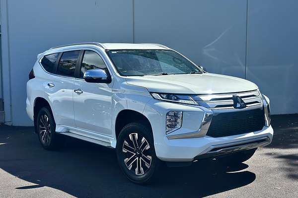 2022 Mitsubishi Pajero Sport GLS QF