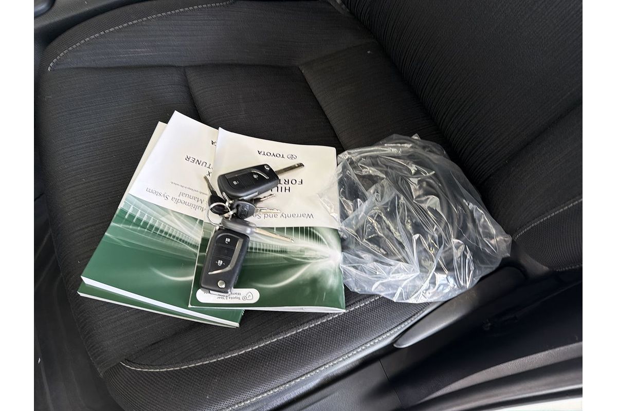 2022 Toyota Hilux SR GUN126R 4X4