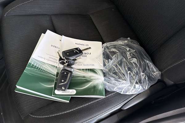 2022 Toyota Hilux SR GUN126R 4X4