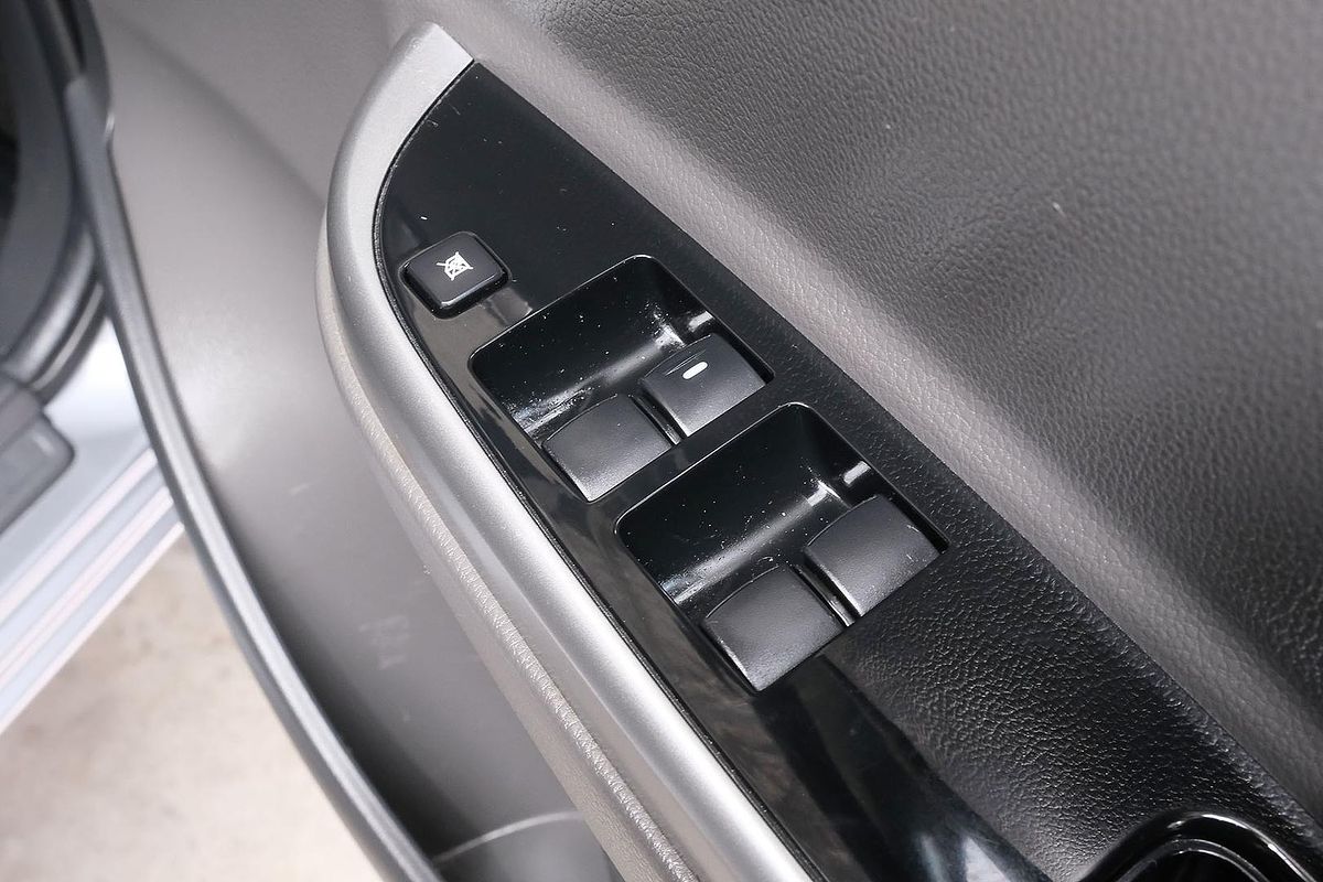 2016 Mitsubishi Triton Exceed MQ 4X4