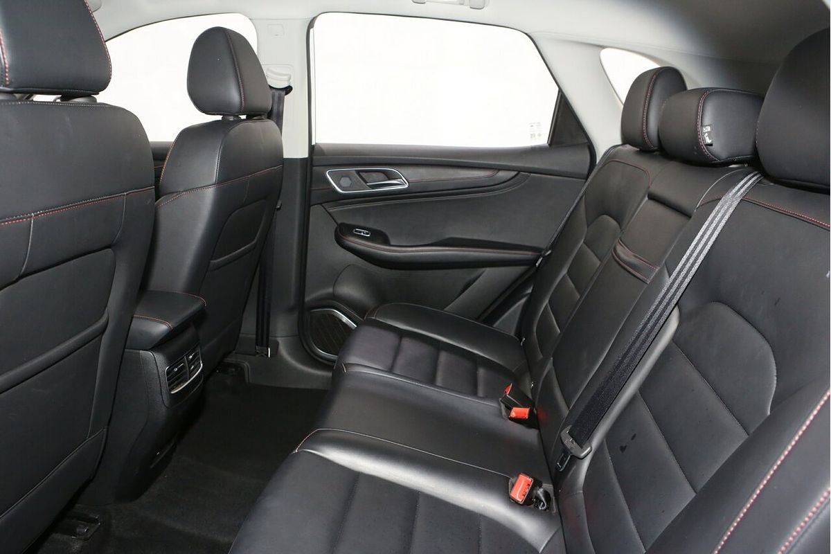 2024 MG HS Vibe SAS23