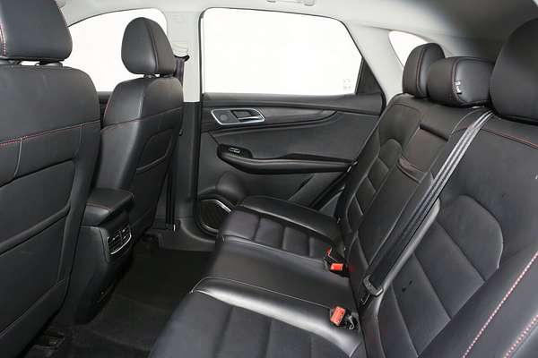 2024 MG HS Vibe SAS23