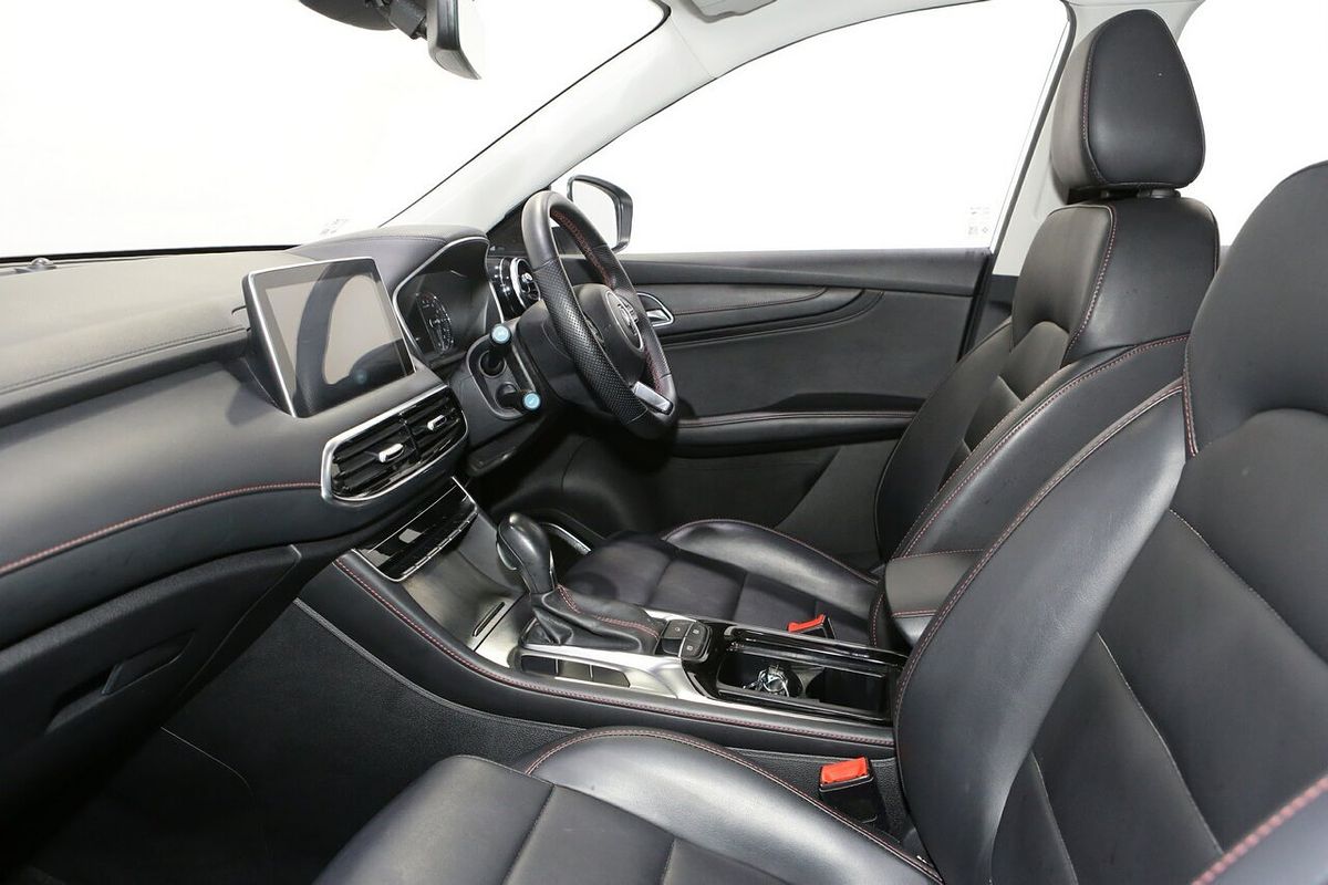 2024 MG HS Vibe SAS23