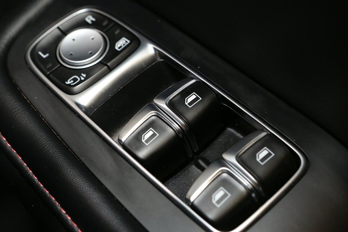 2024 MG HS Vibe SAS23