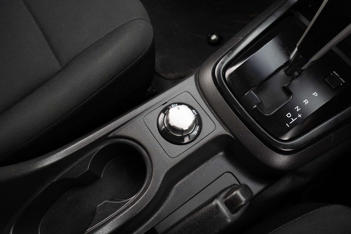 2015 Isuzu D-MAX SX 4X4