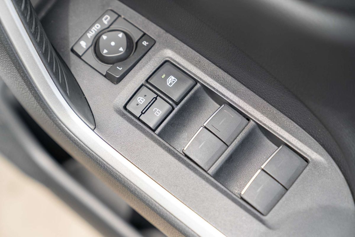 2022 Toyota RAV4 Cruiser AXAH52R