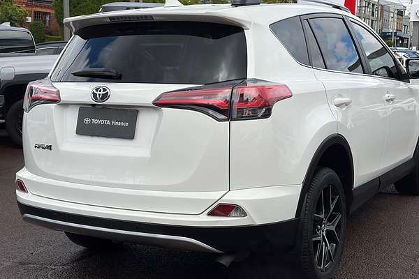 2016 Toyota RAV4 GXL ZSA42R