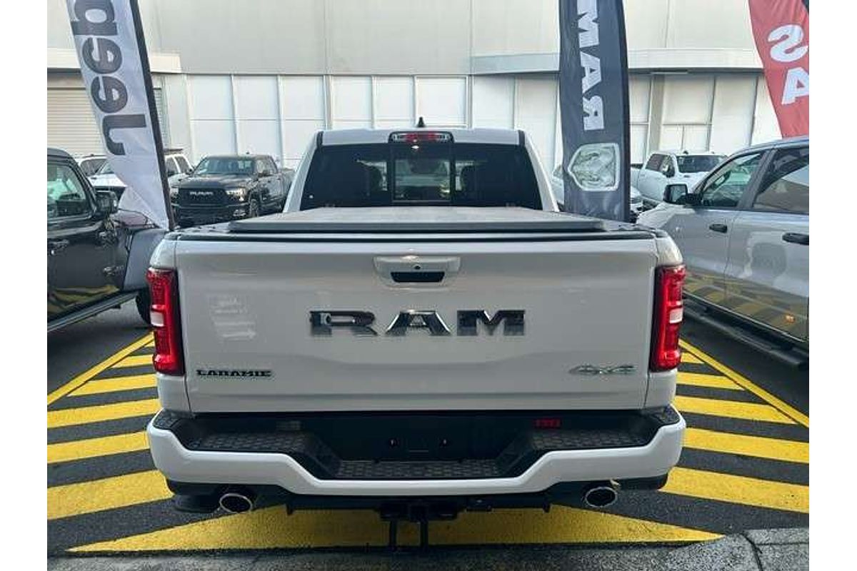 2025 RAM 1500 Laramie Sport Hurricane SO RamBox DT 4X4 SWB