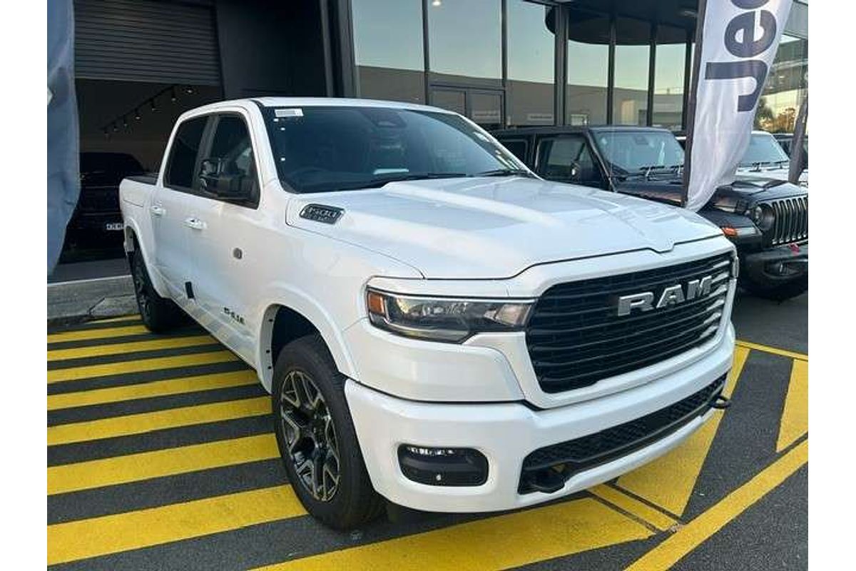 2025 RAM 1500 Laramie Sport Hurricane SO RamBox DT 4X4 SWB