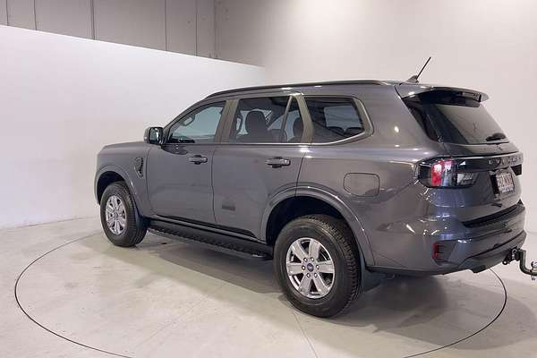 2024 Ford Everest Ambiente 2.0L