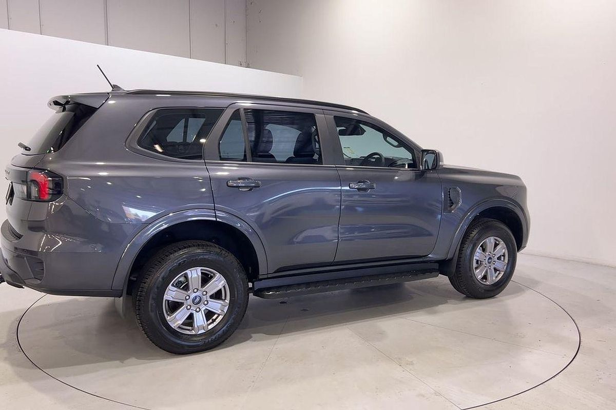 2024 Ford Everest Ambiente 2.0L