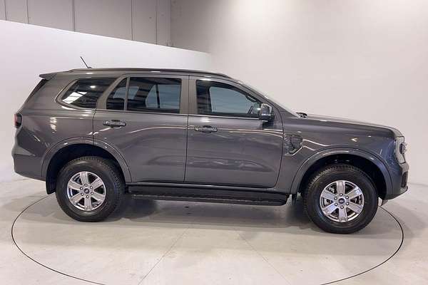 2024 Ford Everest Ambiente 2.0L
