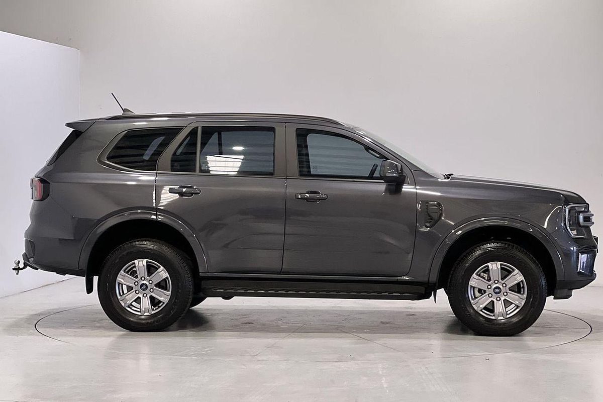 2024 Ford Everest Ambiente 2.0L