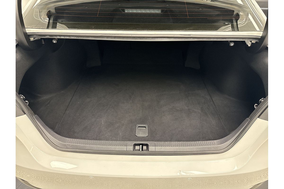 2019 Toyota Camry Ascent ASV70R