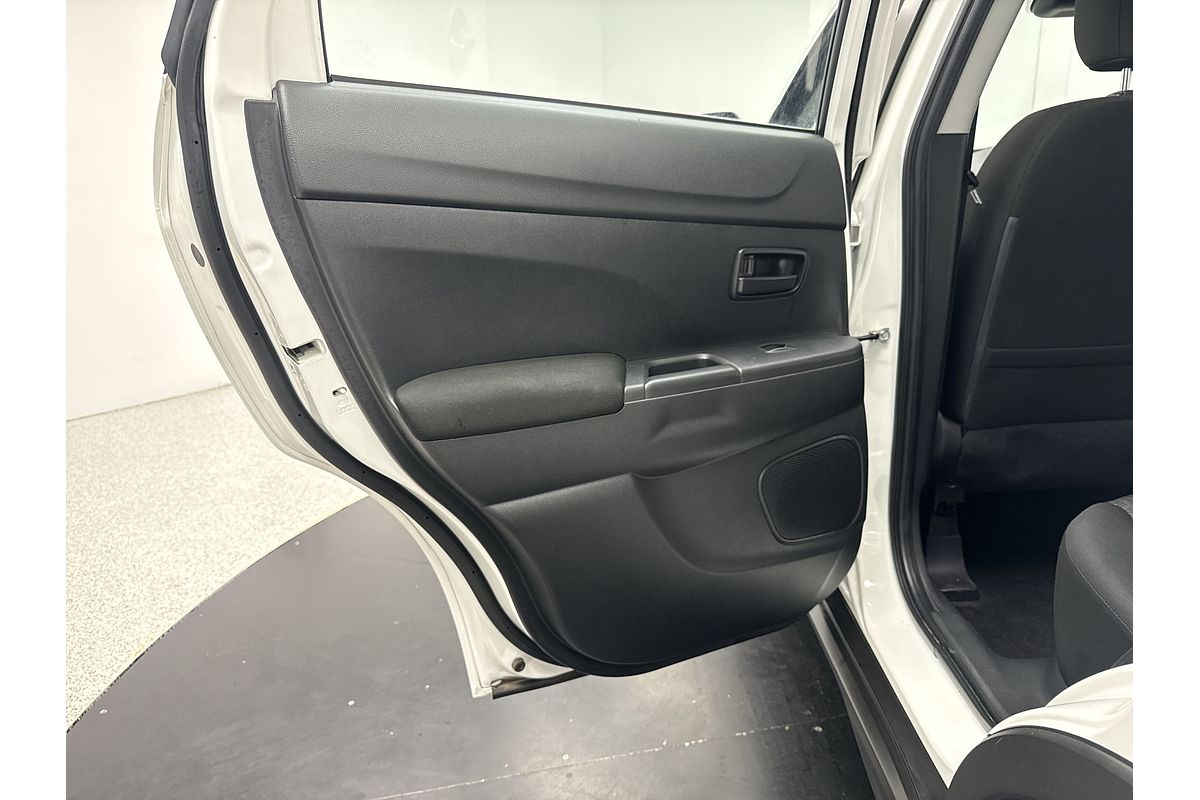 2022 Mitsubishi ASX ES XD