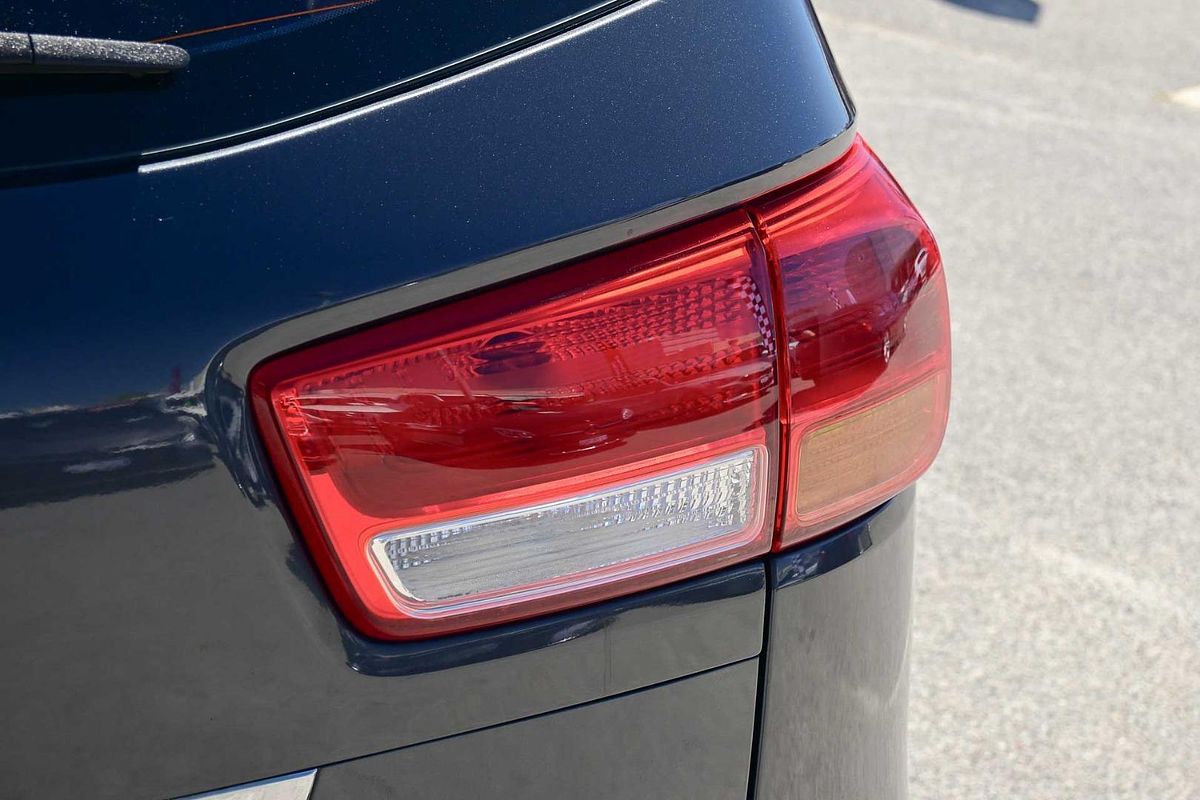 2015 Kia Carnival S YP