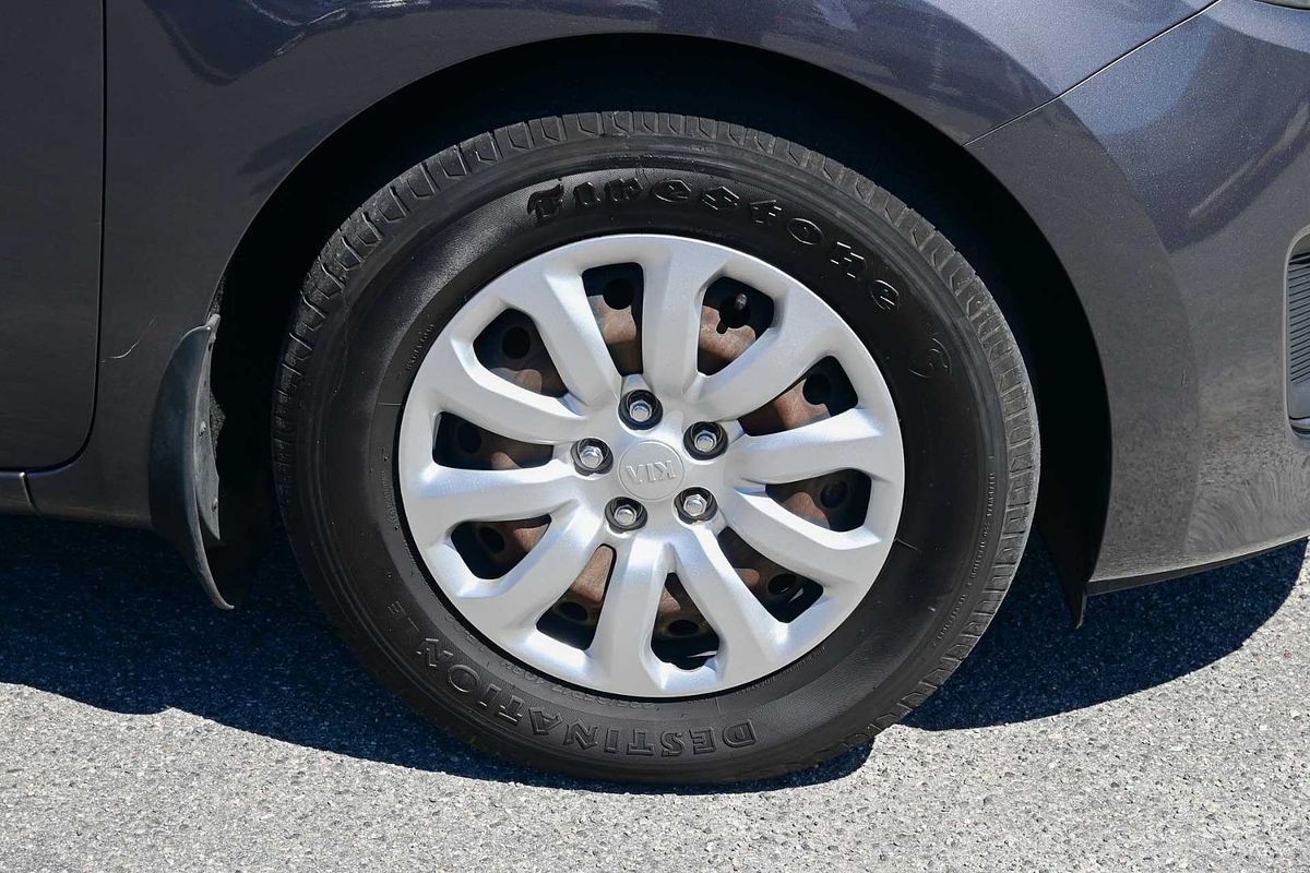 2015 Kia Carnival S YP